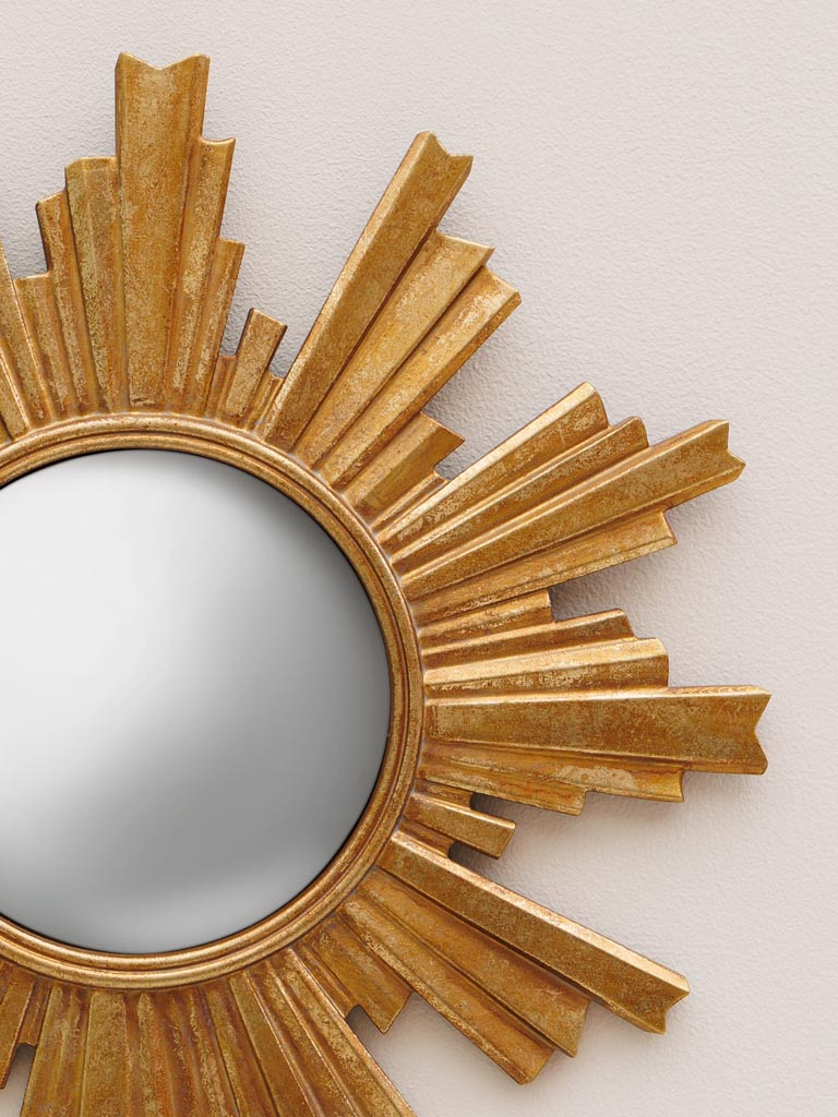 Convex mirror golden Halo "D"