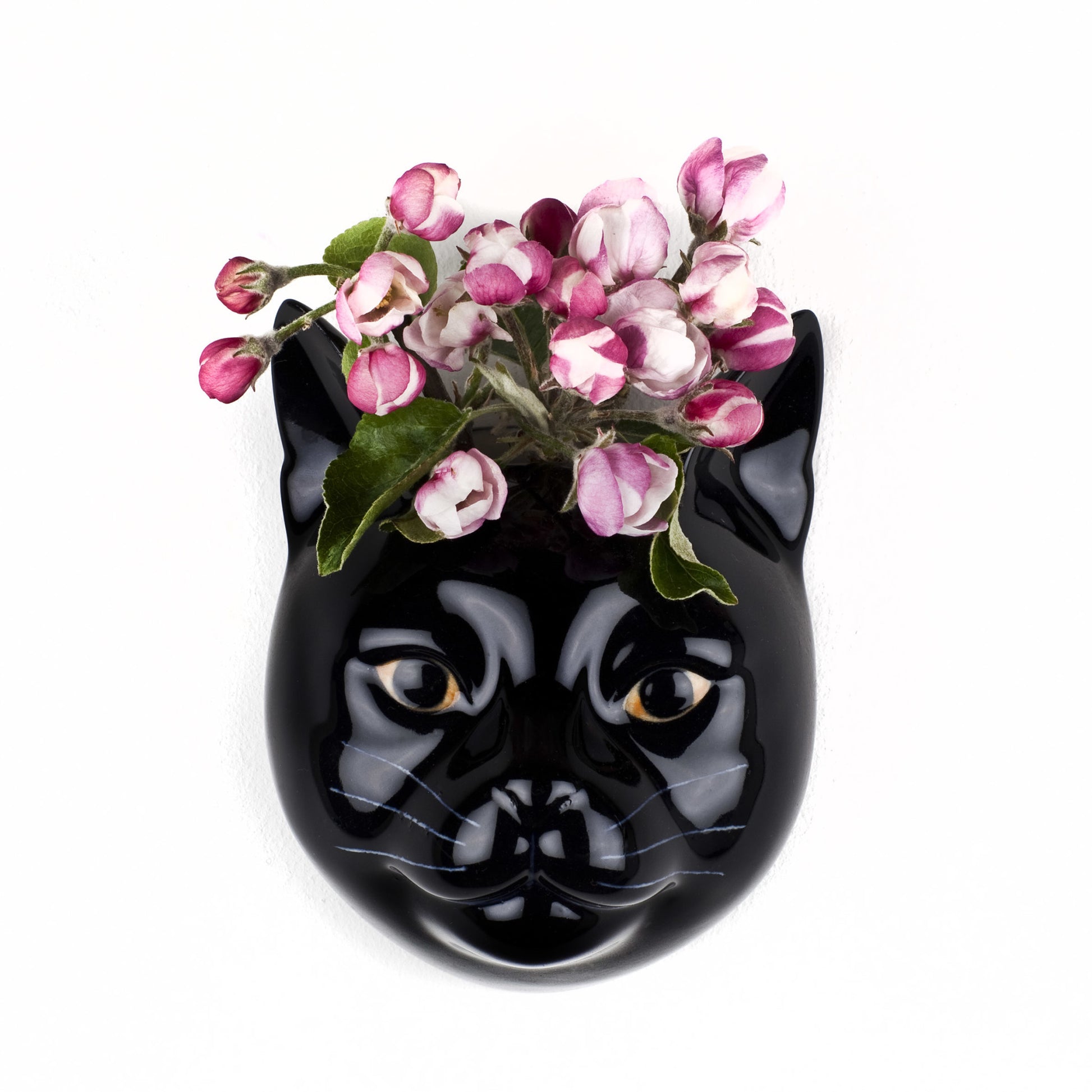 Lucky Wall Vase w flowers 02